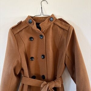 camel women’s trench coat 🧥